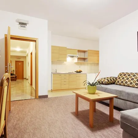 Vicko 4* Starigrad Paklenica