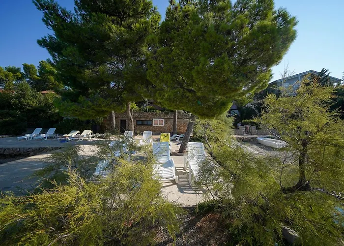 Vicko 4* Starigrad Paklenica