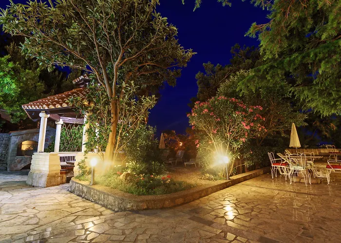 Vicko Starigrad Paklenica