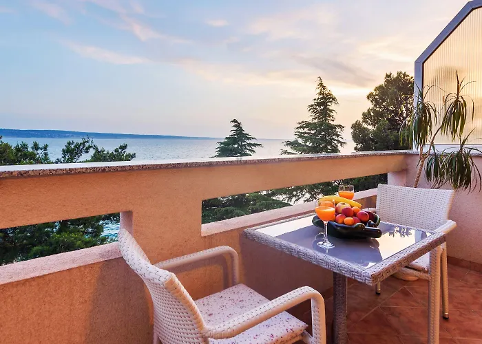 Vicko 4* Starigrad Paklenica